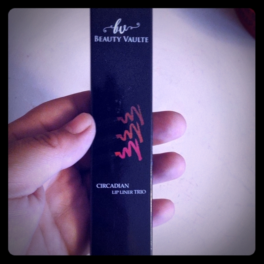 Lip liner trio